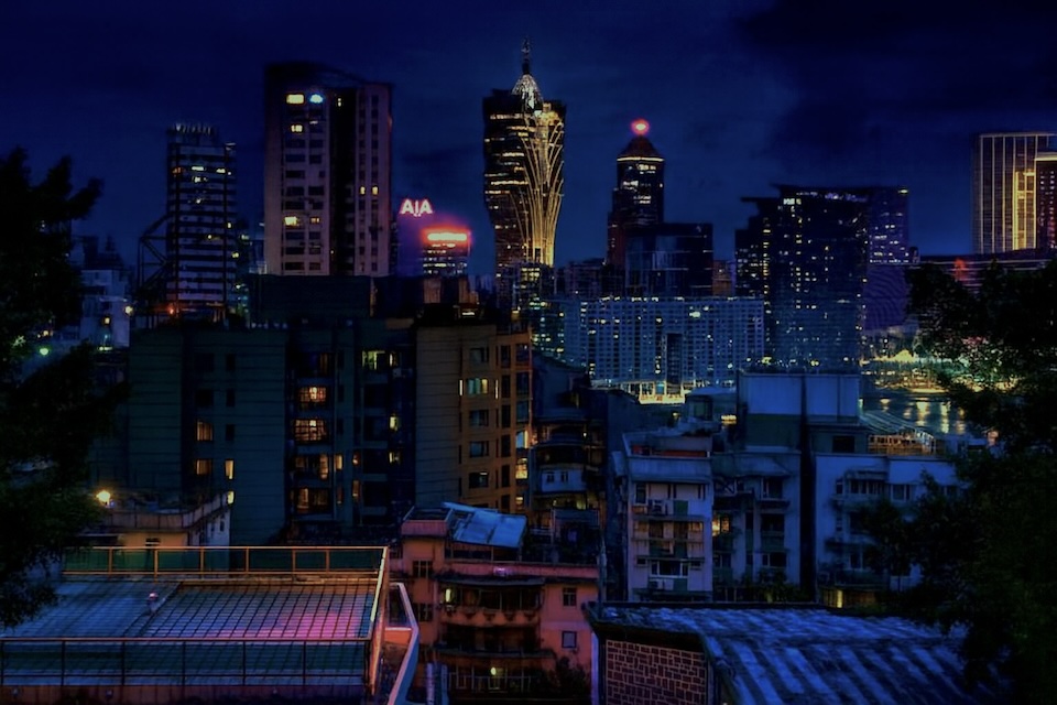 マカオの花火と夜景（外港大橋周辺）